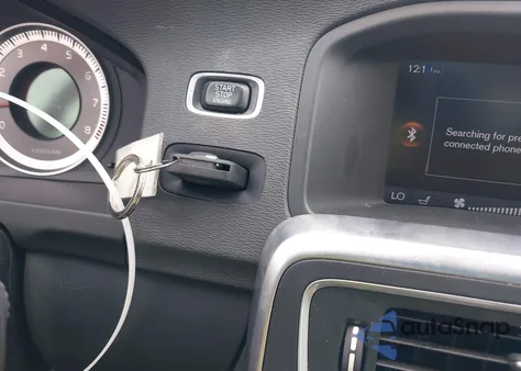 2013 Volvo S60 T6 from USA, damaged, VIN YV1902FH5D2174408